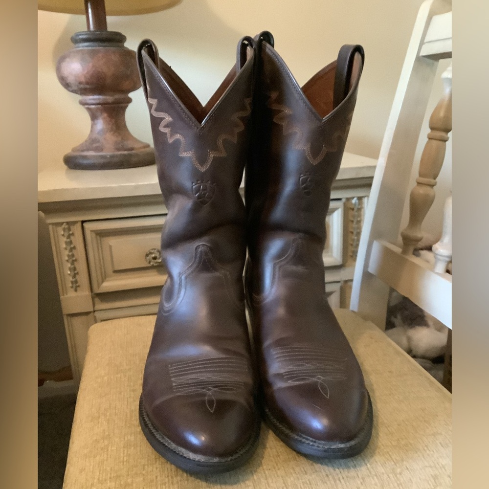Ariat  Dark Brown Boots